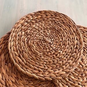EUC World Market Round Natural Fiber Placemat Set Of 4